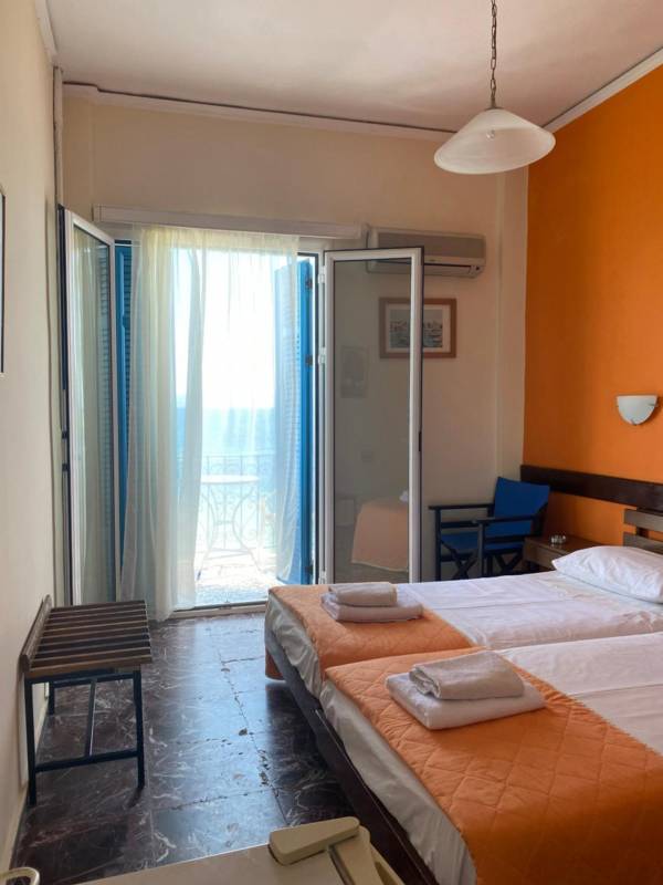 Habitación doble con vistas al mar